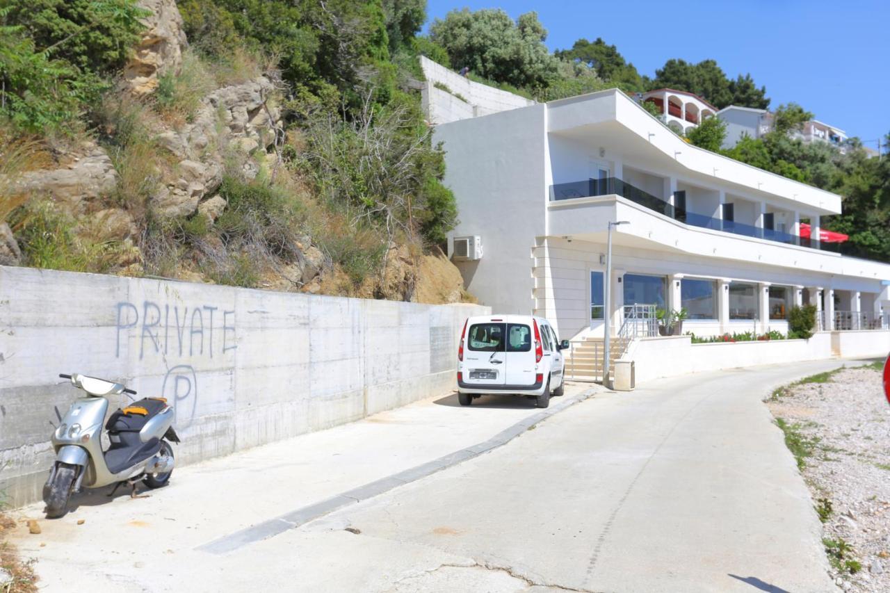 Family Friendly Apartments With A Swimming Pool Zivogosce - Porat, Makarska - 18150 Esterno foto